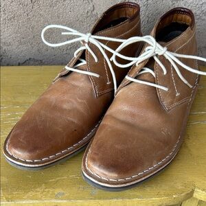 Men's Steve Madden Tan Leather Chukka Boots with Contrast Laces